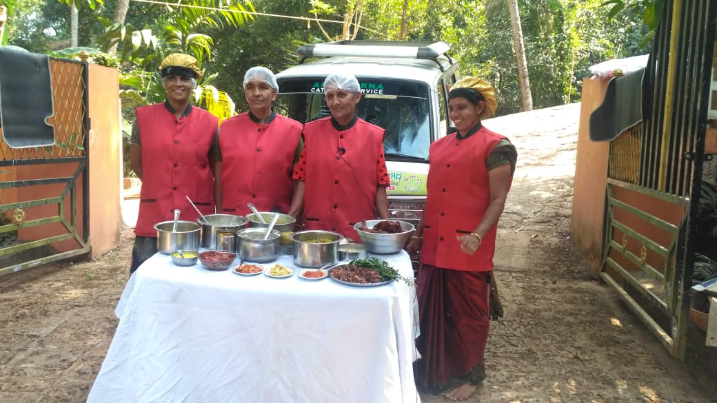 Woman dabbawalahs of Kasargod, Kerala Woman dabbawalahs of Kasargod, Kerala