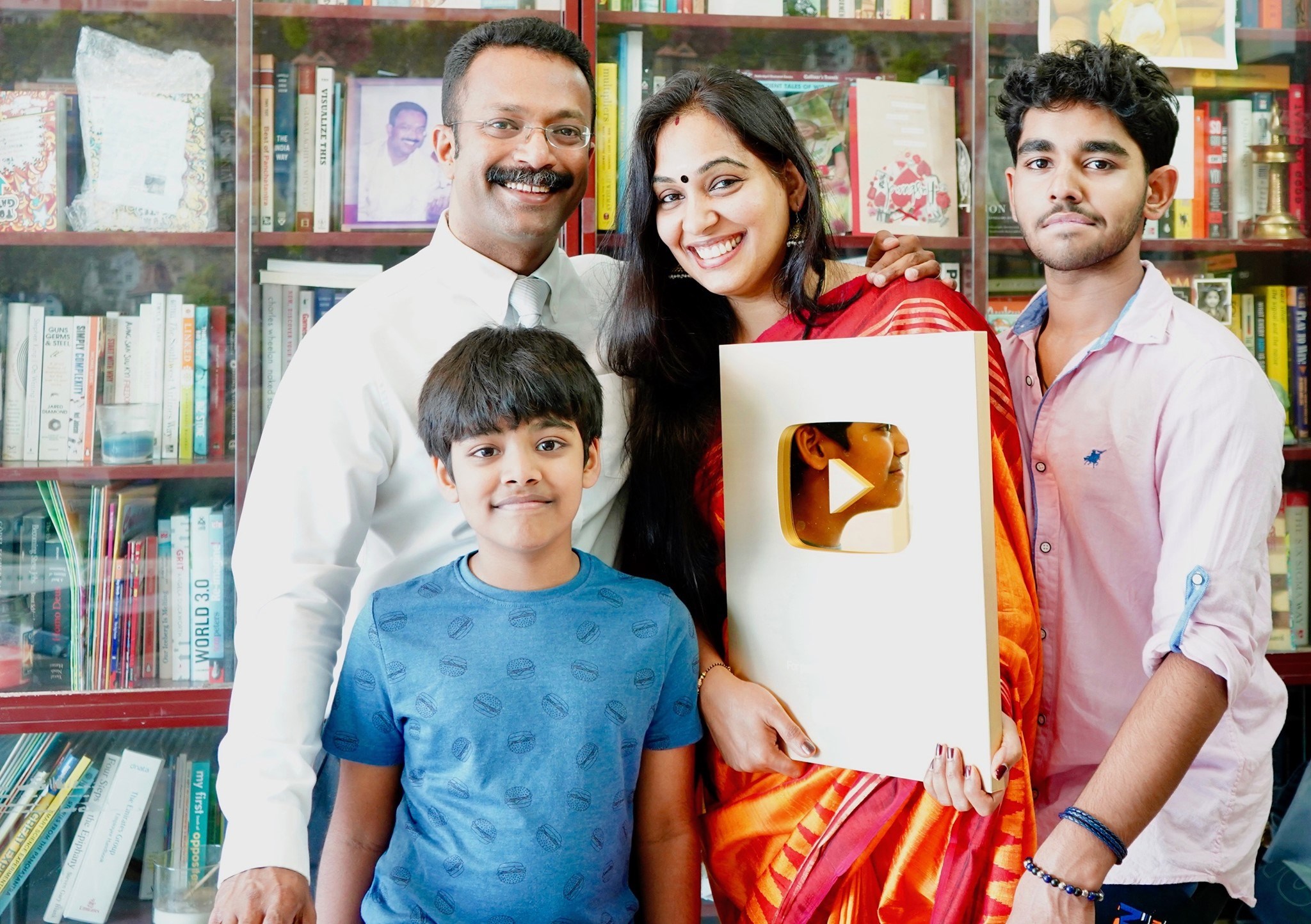Veena of Veena's Curry World, a highly popular video blog, is the first Malayalee woman to get Golden Play Button from YouTube Veena of Veena's Curry World, a highly popular video blog, is the first Malayalee woman to get Golden Play Button from YouTube